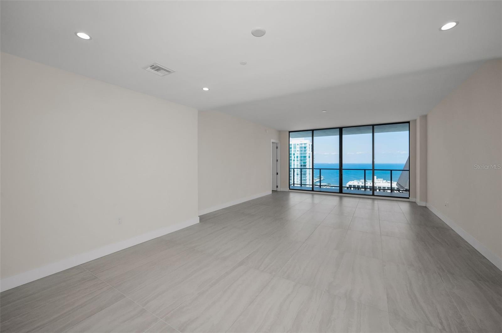 Image 14 of 55 For 275 1st Avenue S 3503
