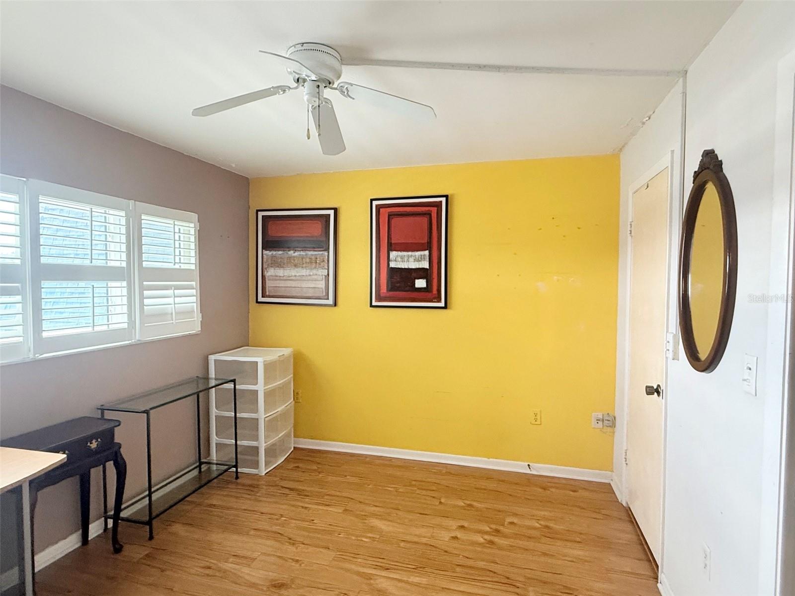 Image 7 of 16 For 1200 37th Street N 409