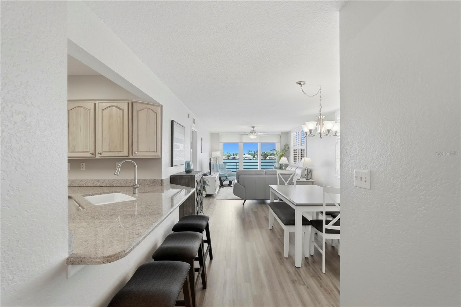 Image 10 of 42 For 6085 Bahia Del Mar Circle 272