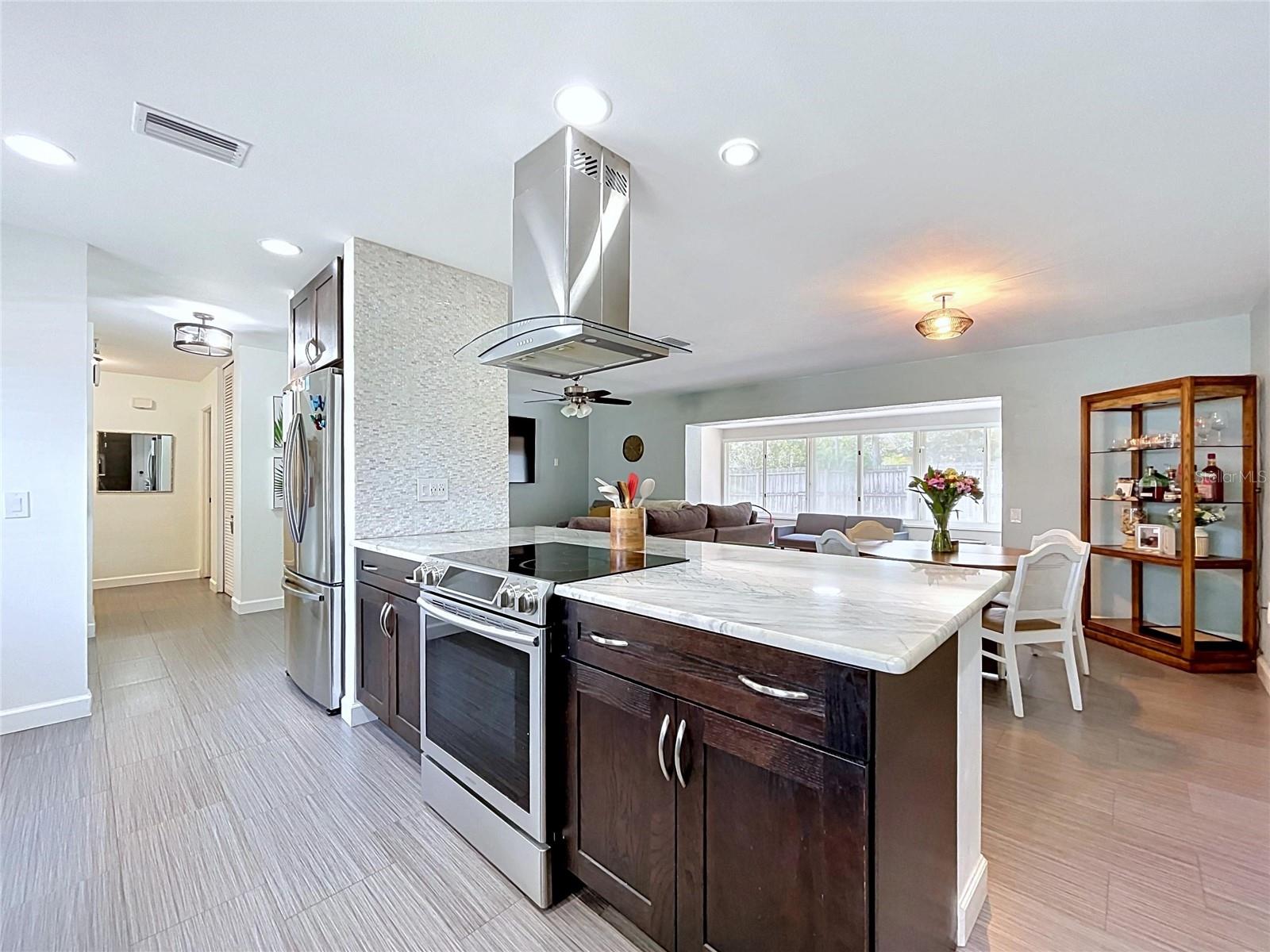 Image 14 of 54 For 11524 70th Terrace