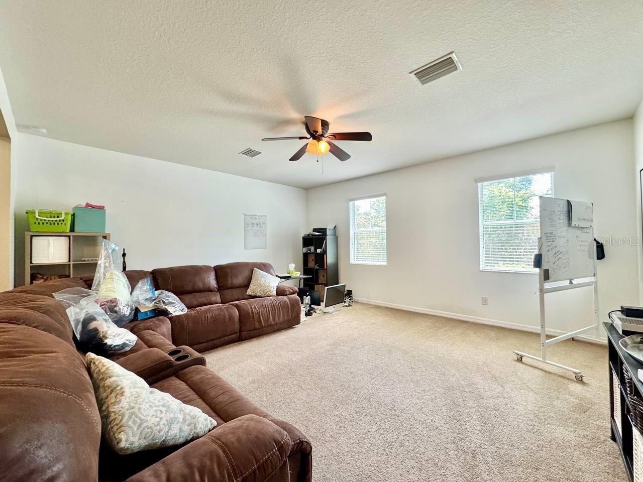 Image 18 of 38 For 5105 Oakline View Drive