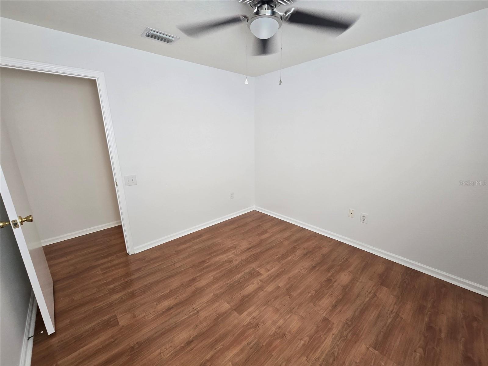 Image 11 of 31 For 1003 Summer Breeze Drive