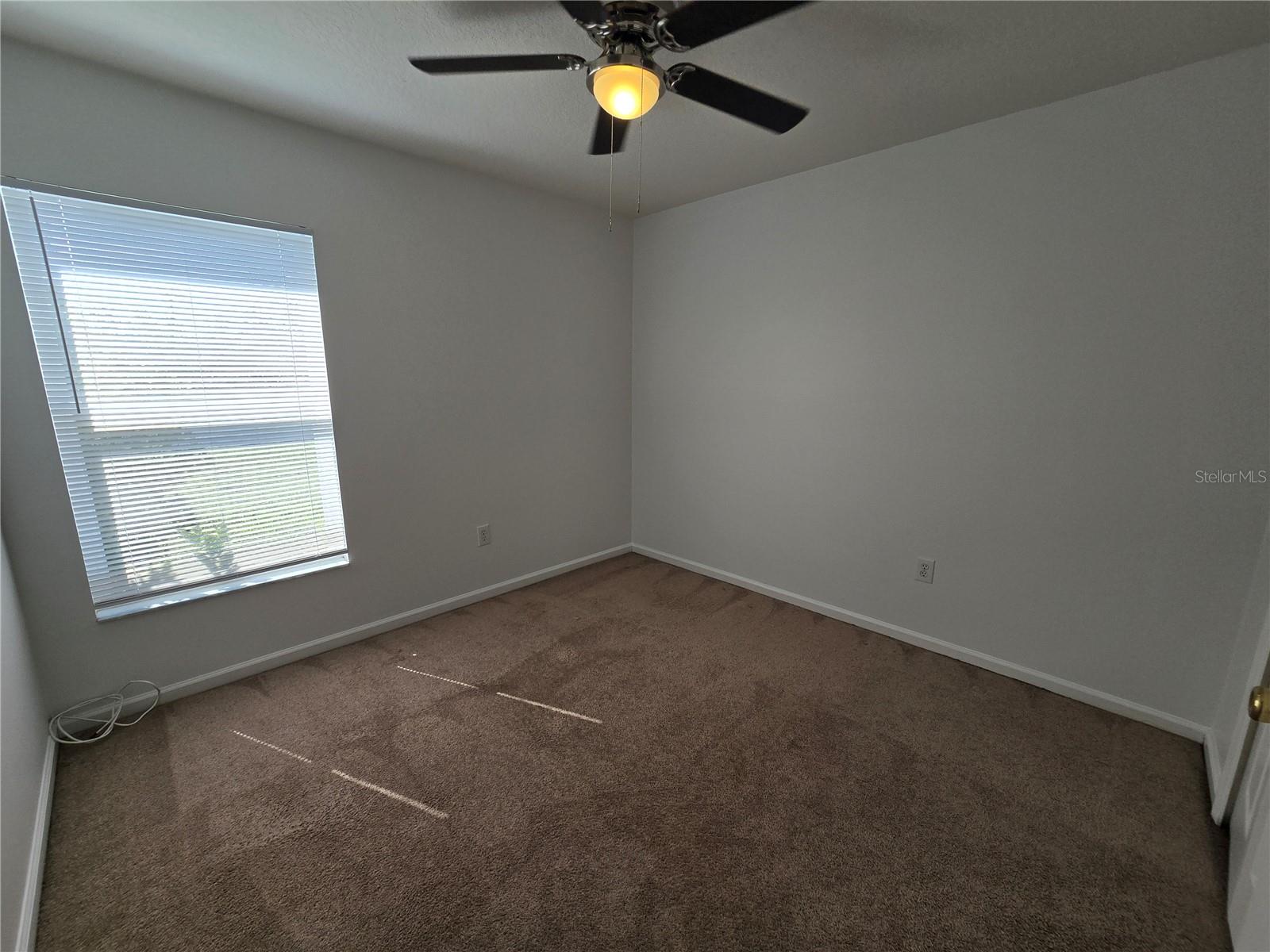 Image 14 of 31 For 1003 Summer Breeze Drive