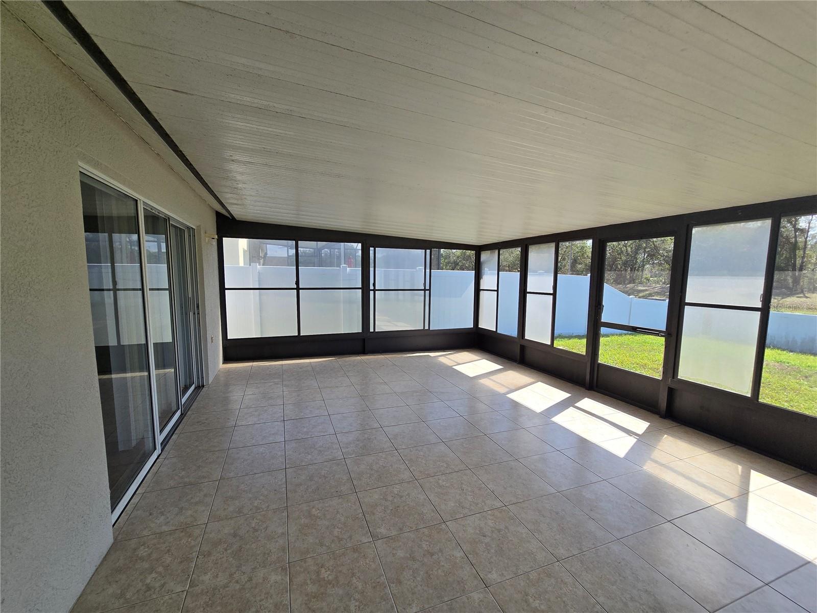 Image 17 of 31 For 1003 Summer Breeze Drive