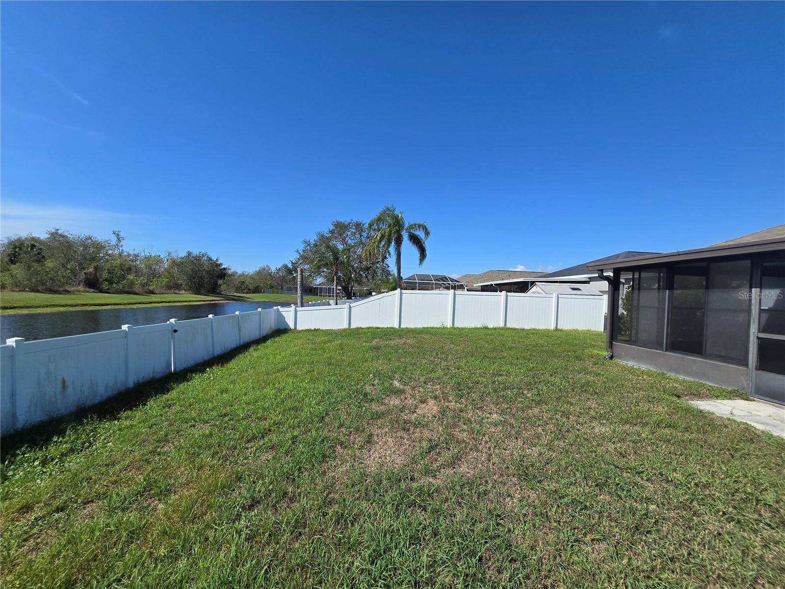 Image 18 of 31 For 1003 Summer Breeze Drive