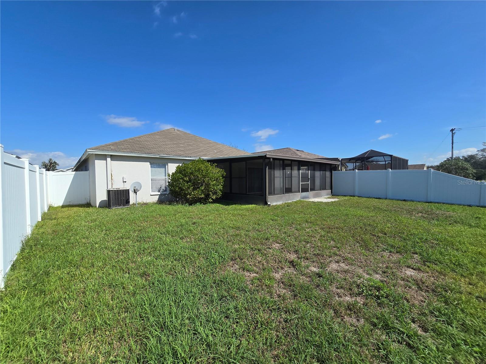 Image 19 of 31 For 1003 Summer Breeze Drive