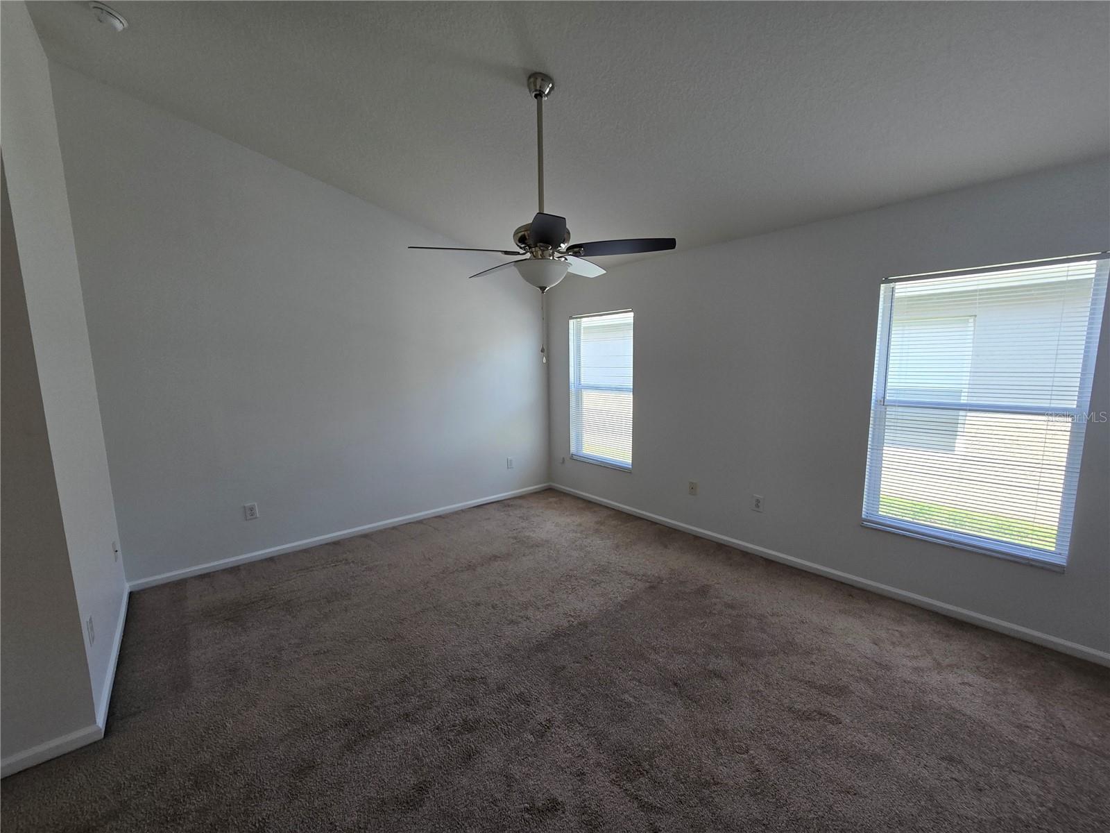 Image 23 of 31 For 1003 Summer Breeze Drive