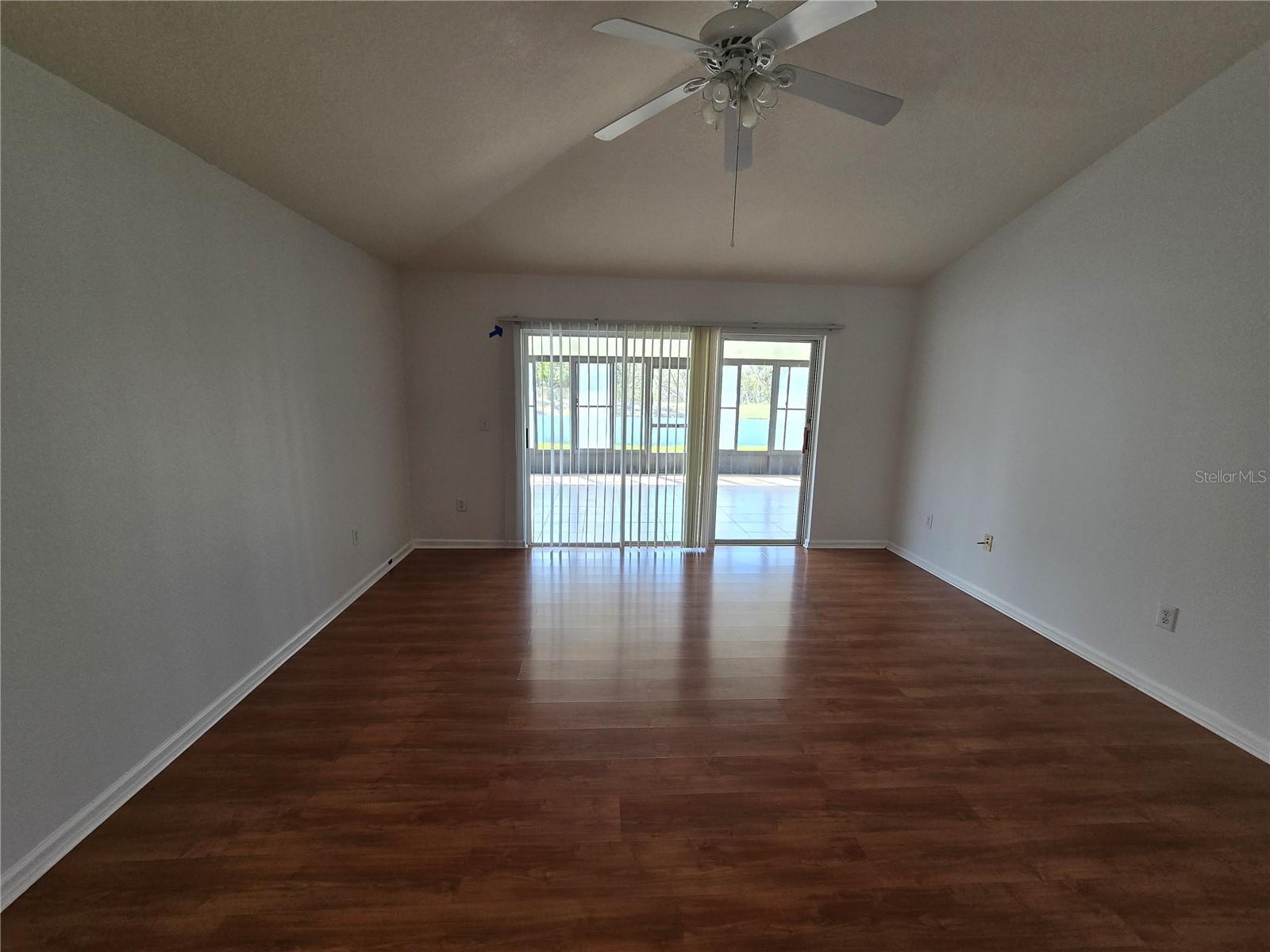 Image 6 of 31 For 1003 Summer Breeze Drive
