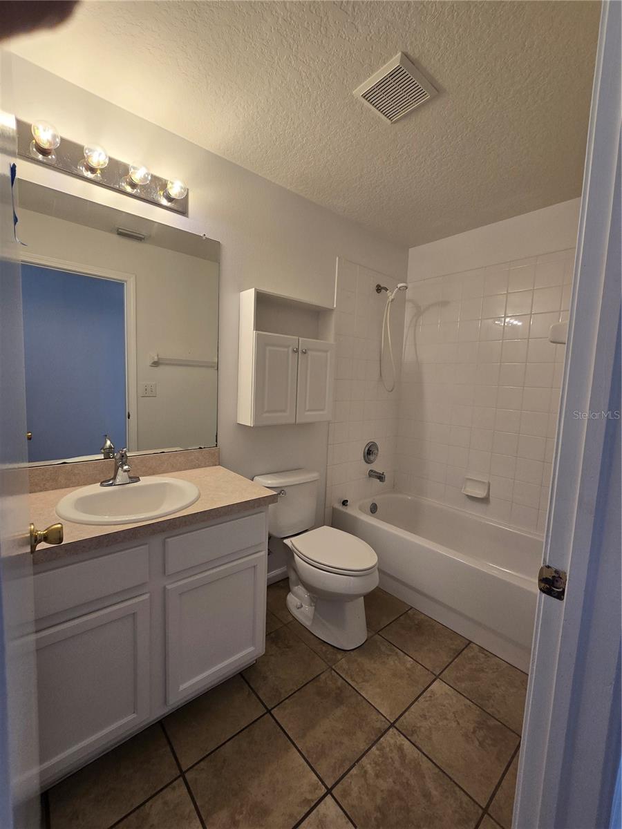 Image 8 of 31 For 1003 Summer Breeze Drive