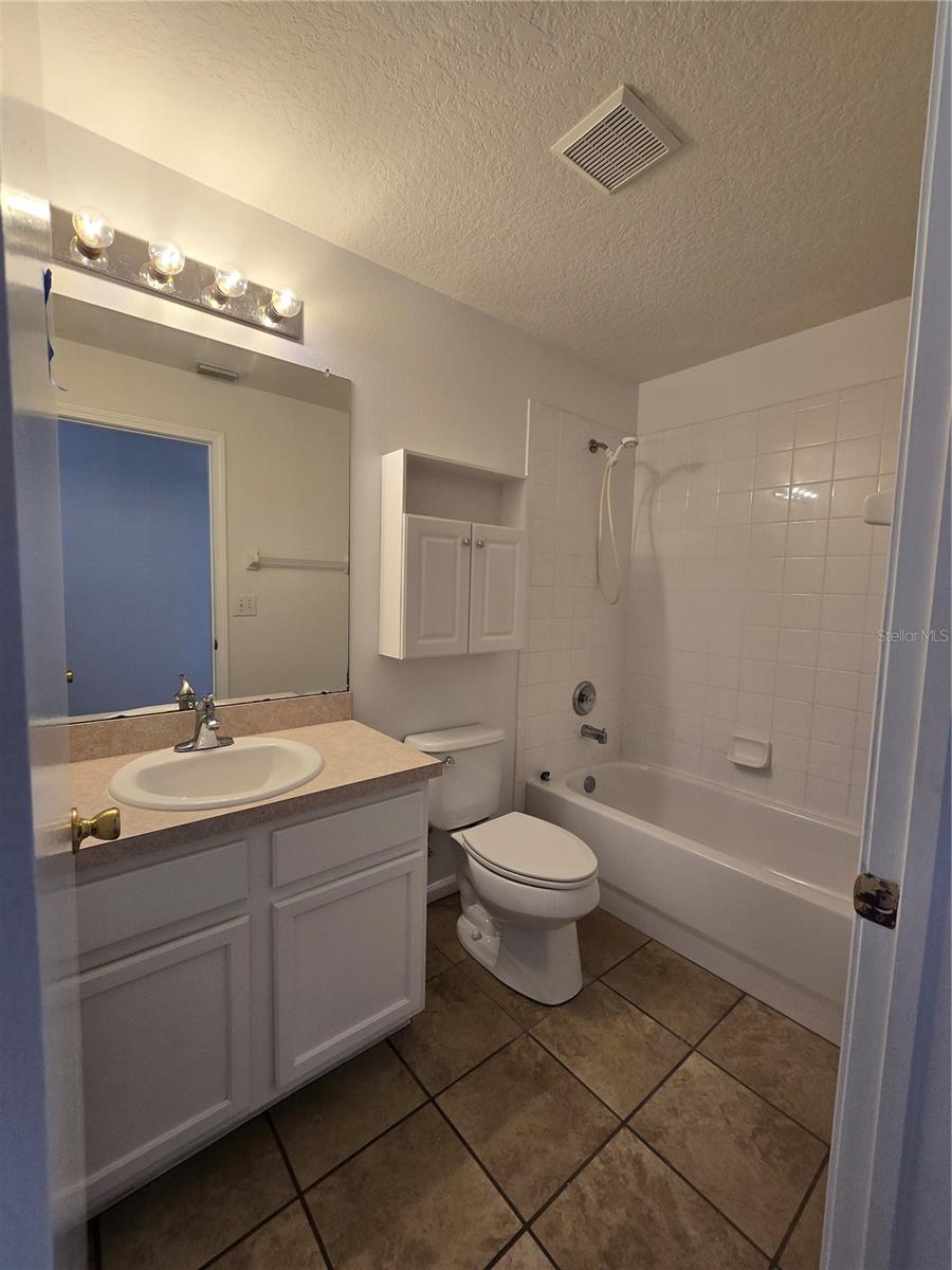 Image 9 of 31 For 1003 Summer Breeze Drive