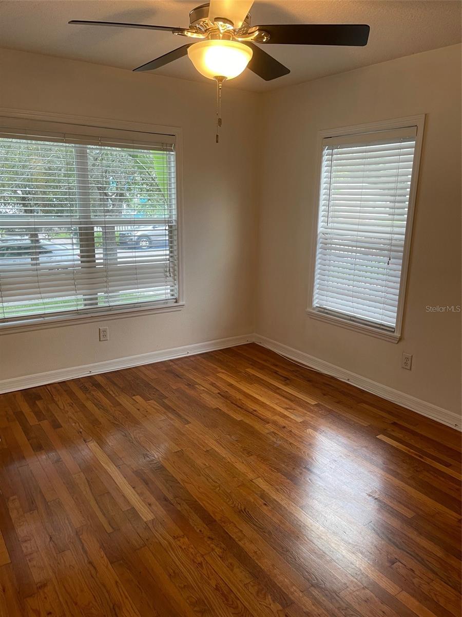 Image 9 of 12 For 1914 Aileen Street