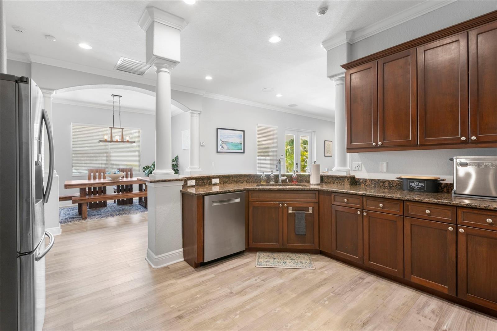 Image 16 of 47 For 1502 River Court