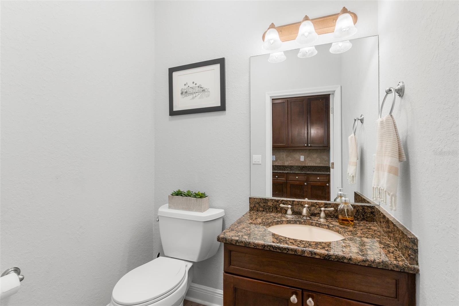 Image 18 of 47 For 1502 River Court