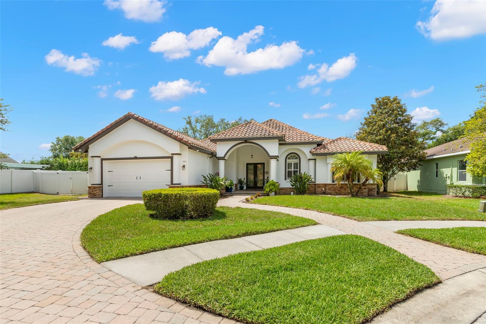 Image 4 of 47 For 1502 River Court