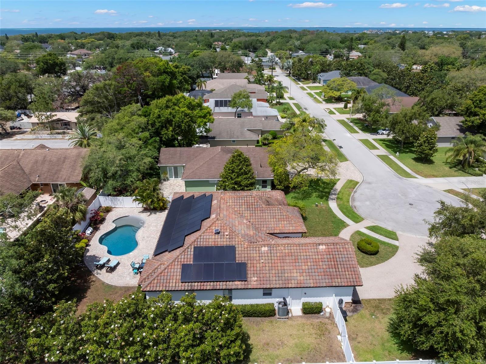 Image 41 of 47 For 1502 River Court