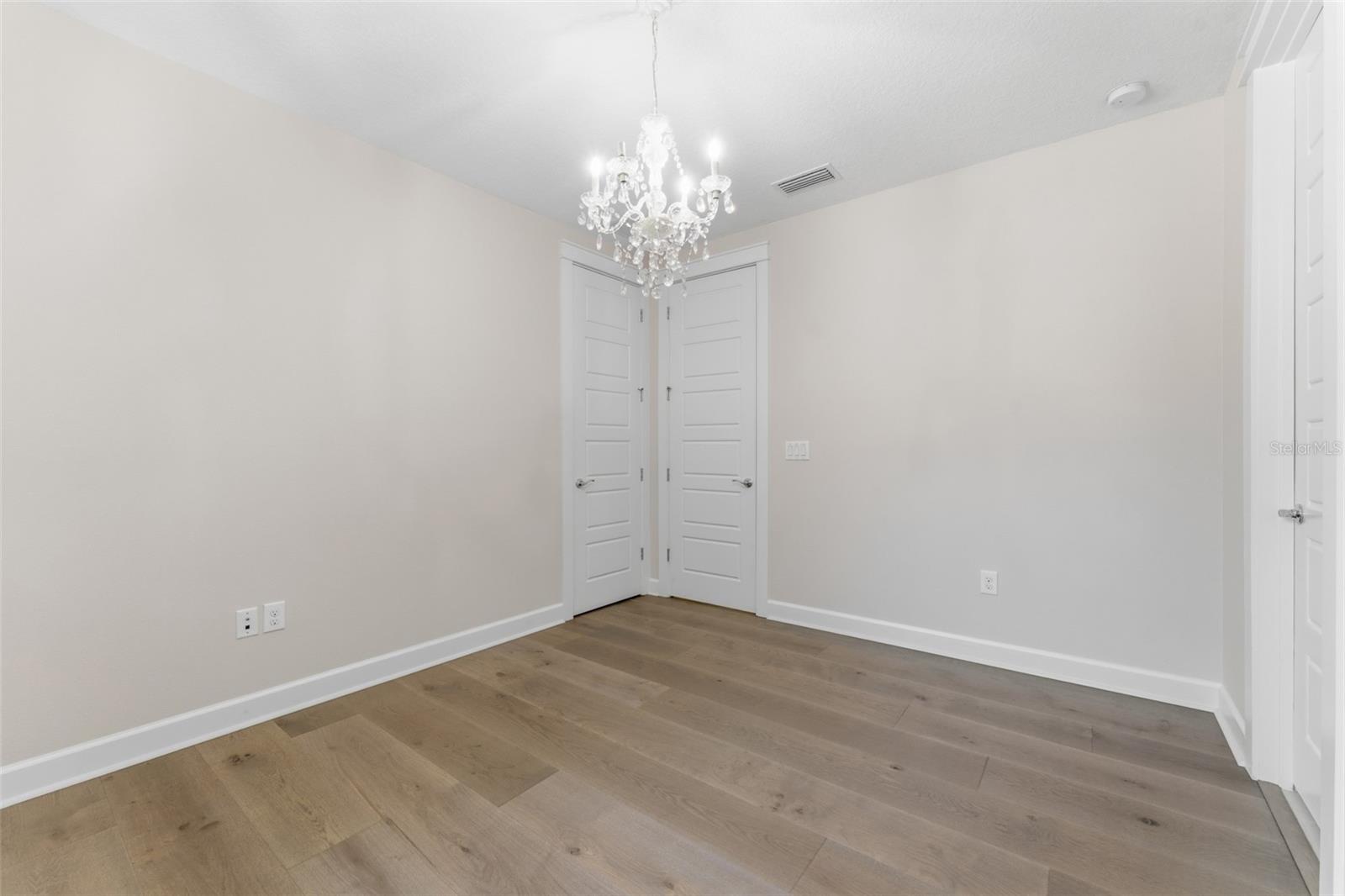 Image 36 of 49 For 4312 W Obispo Street