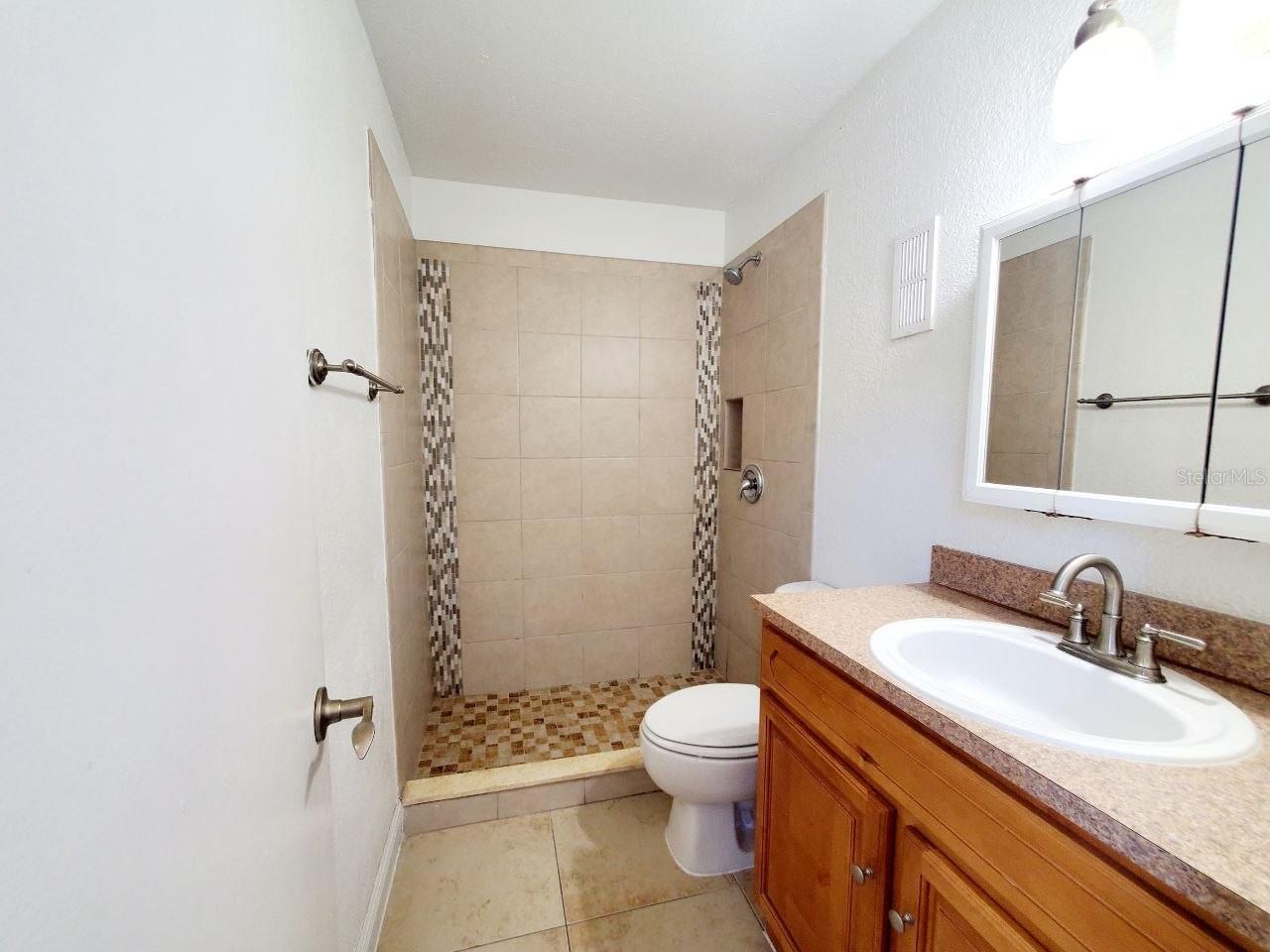 Image 22 of 29 For 13832 Orange Sunset Drive 202