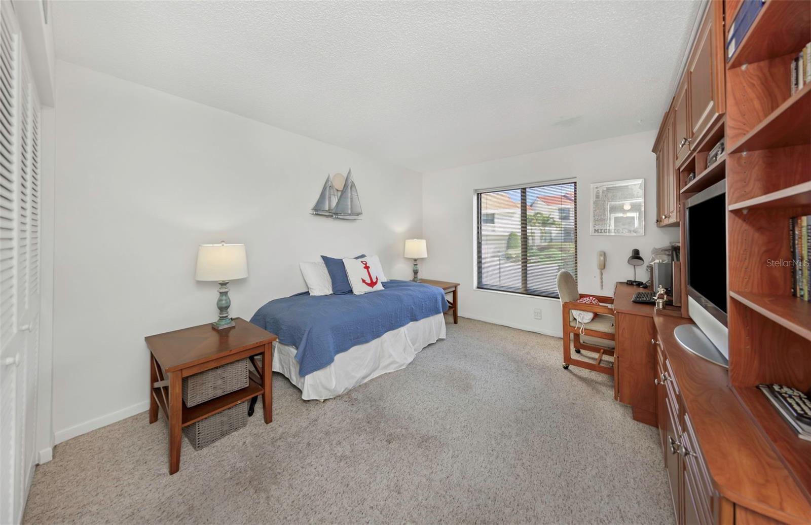 Image 19 of 64 For 5650 Escondida Boulevard S