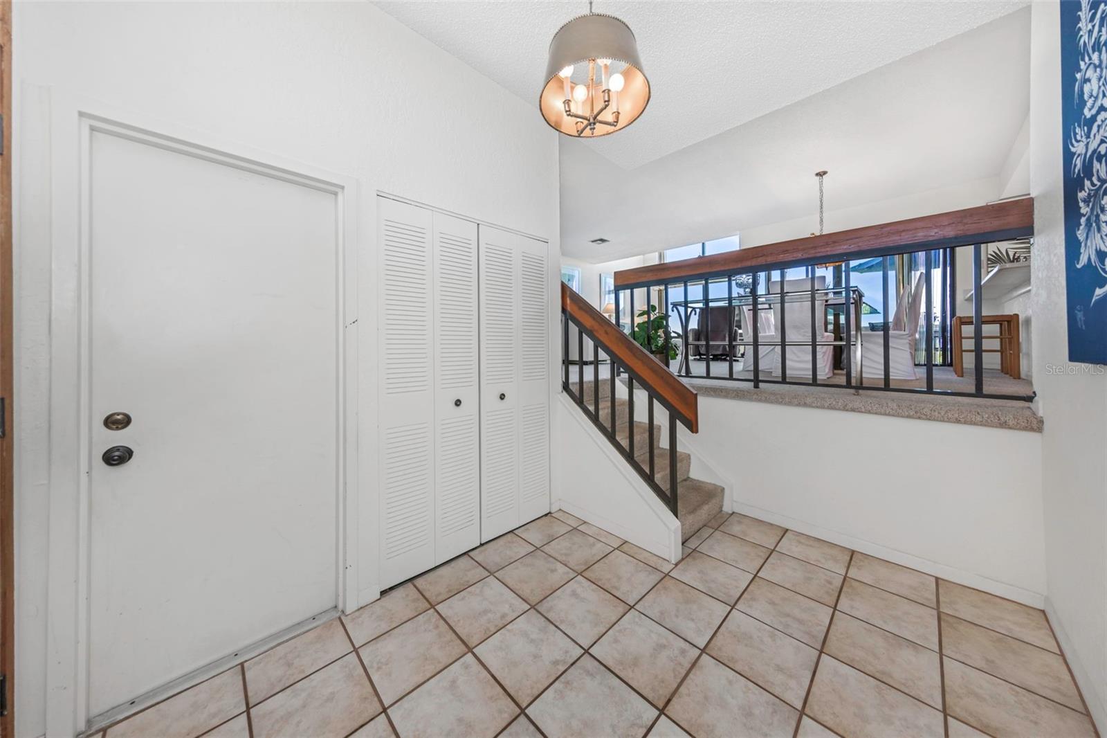 Image 7 of 64 For 5650 Escondida Boulevard S