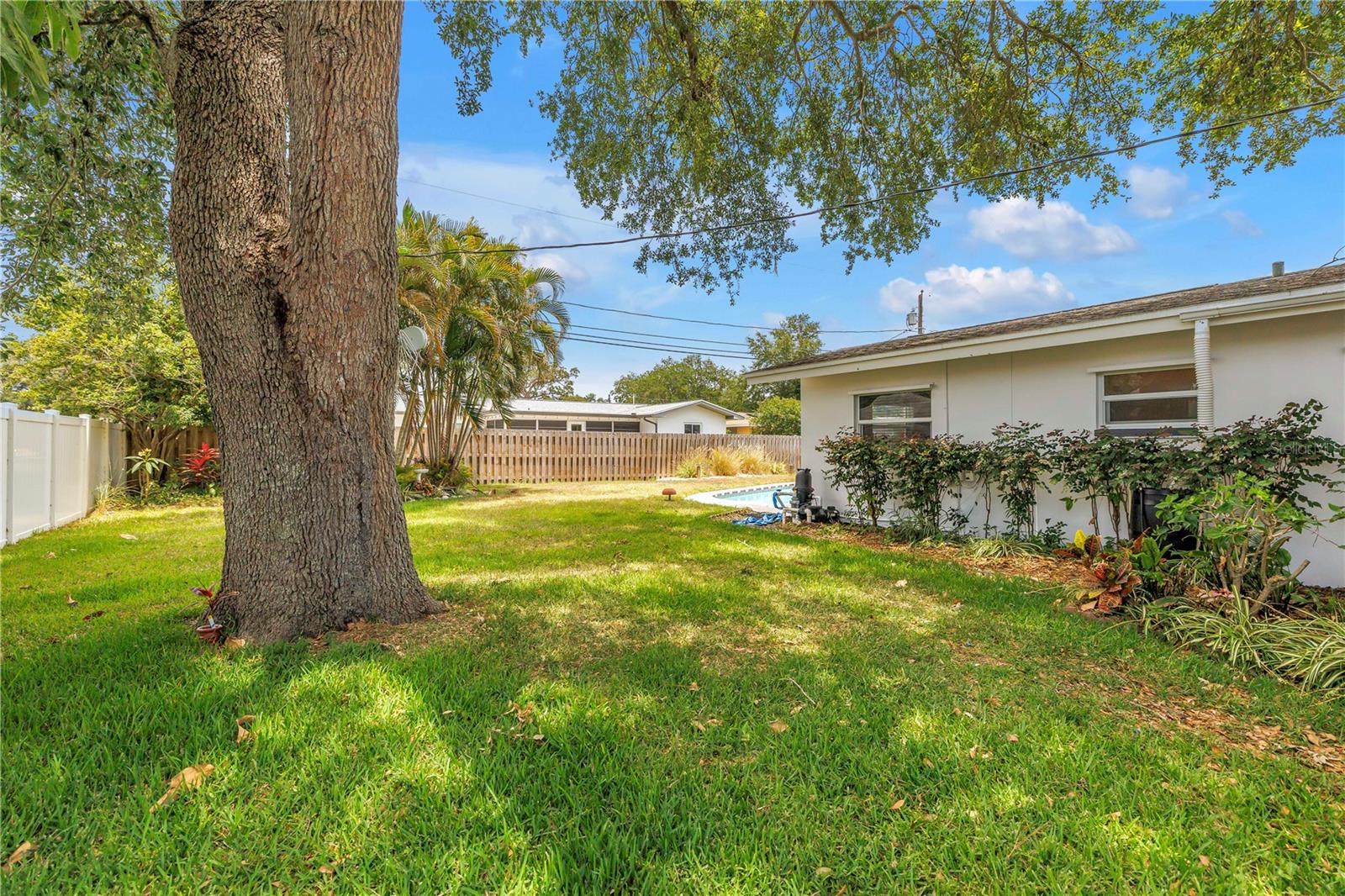 Image 43 of 46 For 1550 Idle Drive