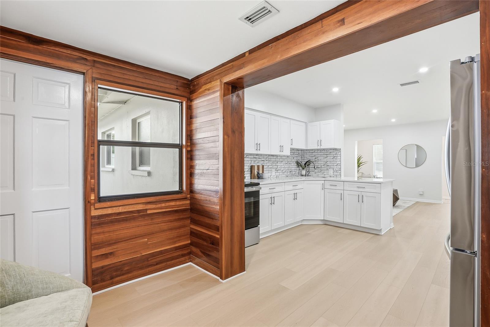 Image 15 of 35 For 2164 Riviera Drive