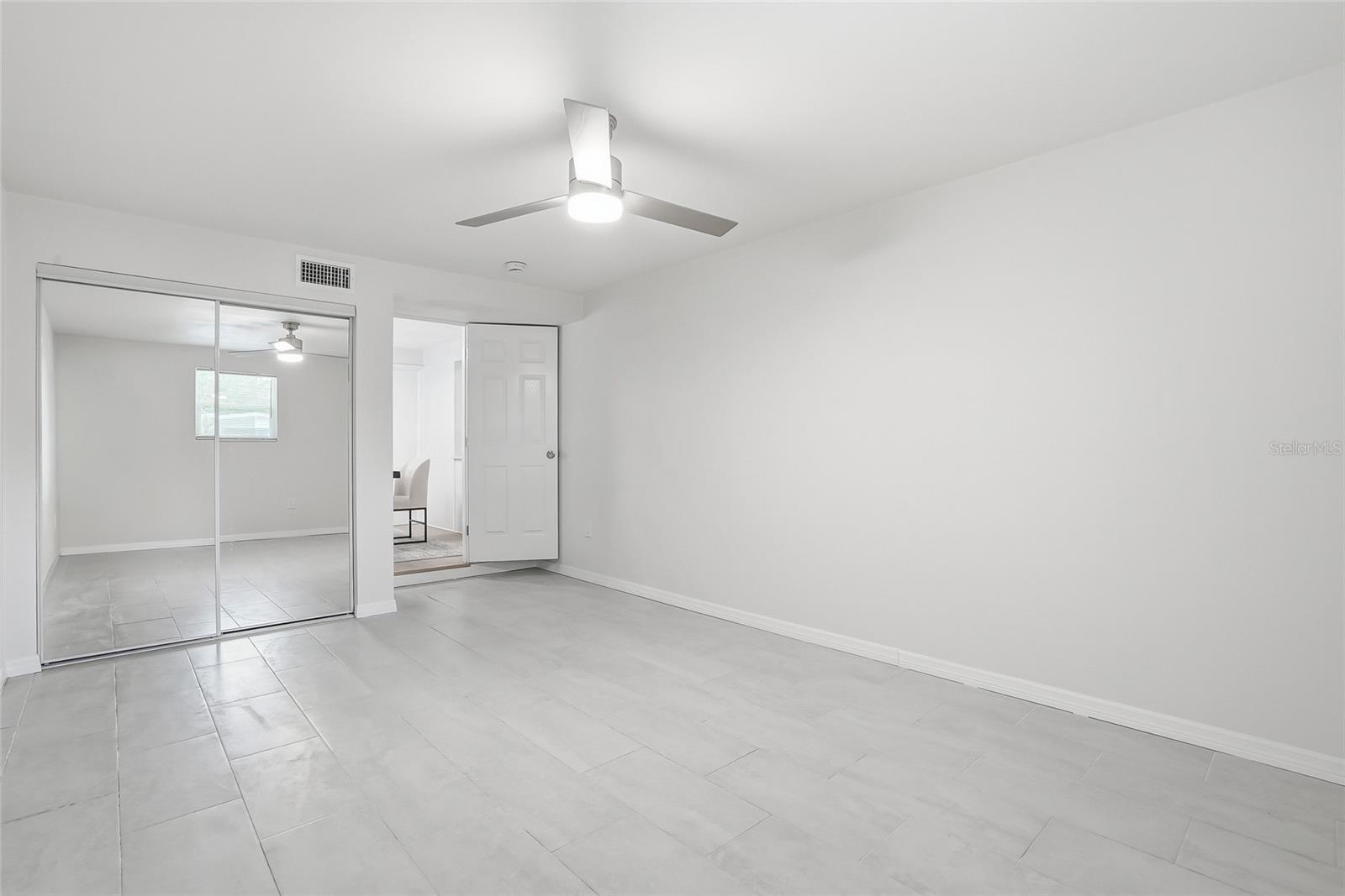 Image 19 of 35 For 2164 Riviera Drive