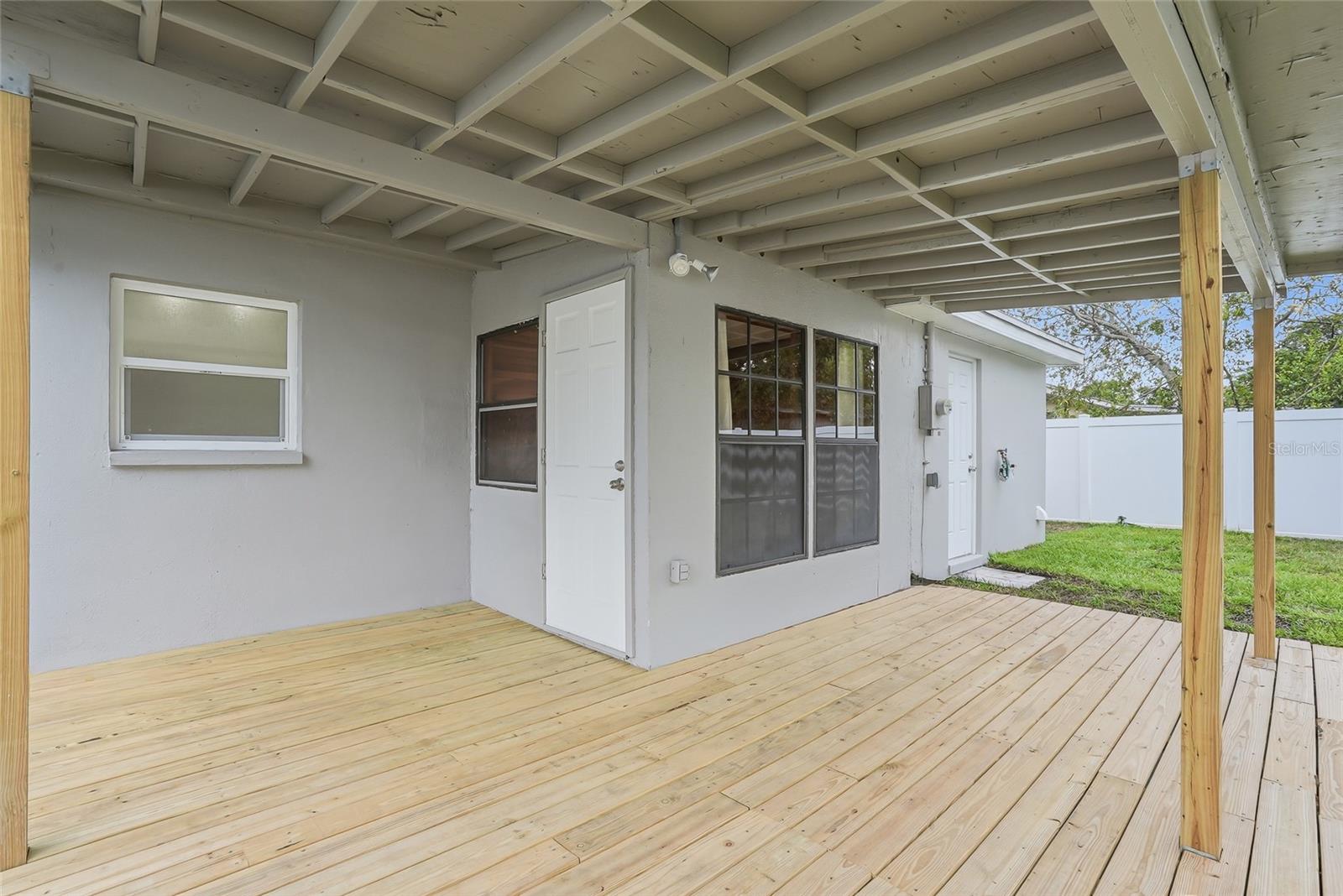 Image 26 of 35 For 2164 Riviera Drive