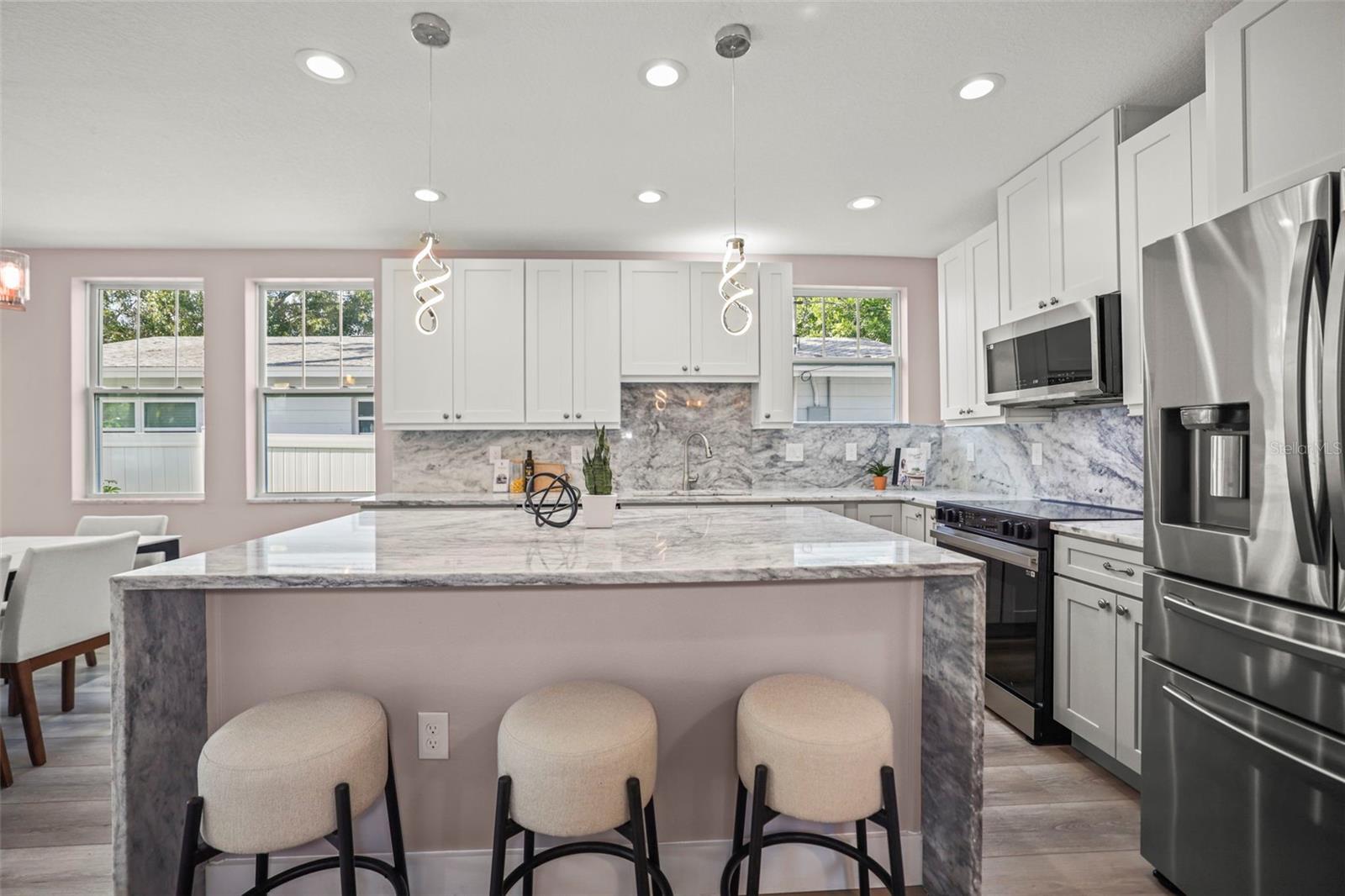 Image 6 of 13 For 3259 Emerson Avenue S
