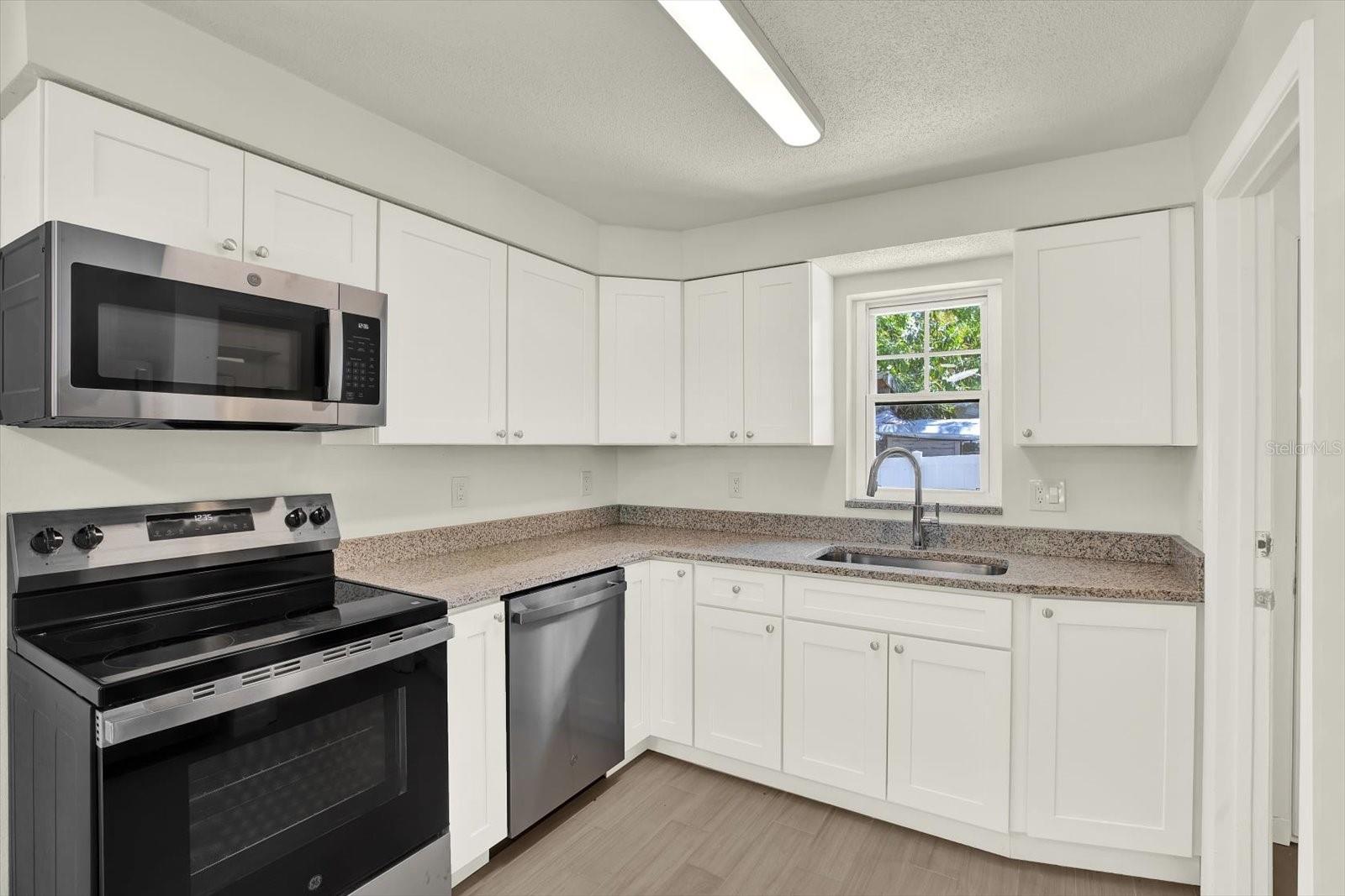 Image 22 of 25 For 1187 Bass Boulevard C