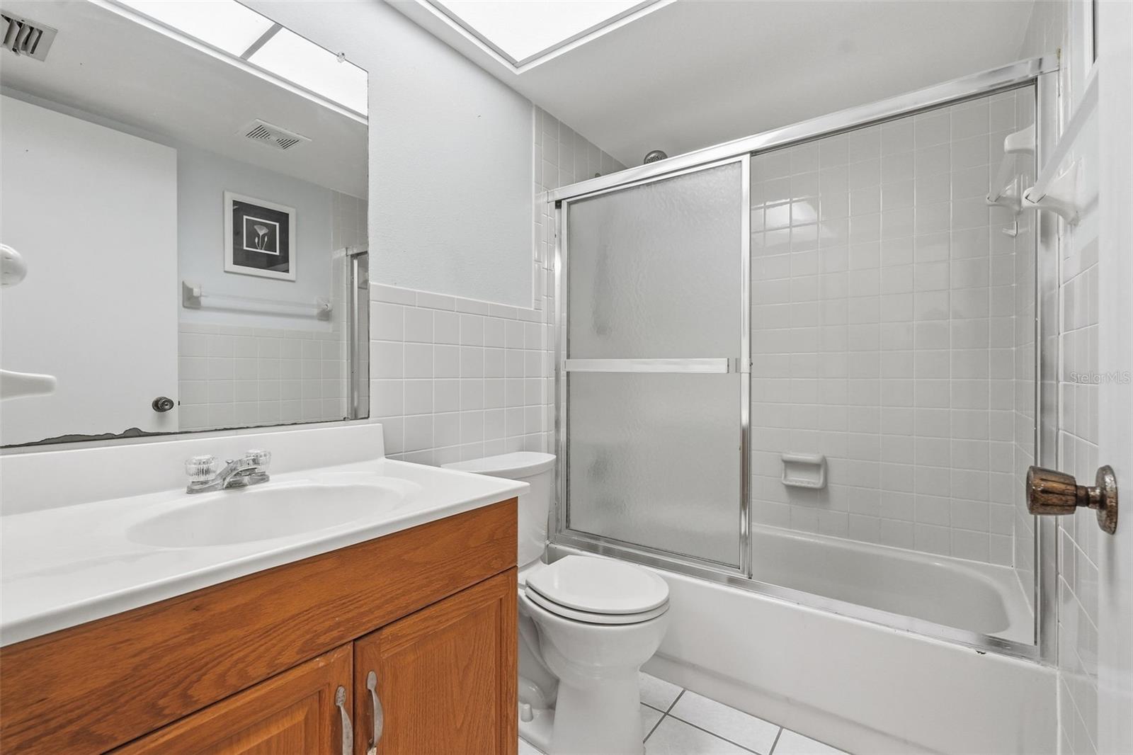 Image 17 of 21 For 2131 Ridge Road S 99