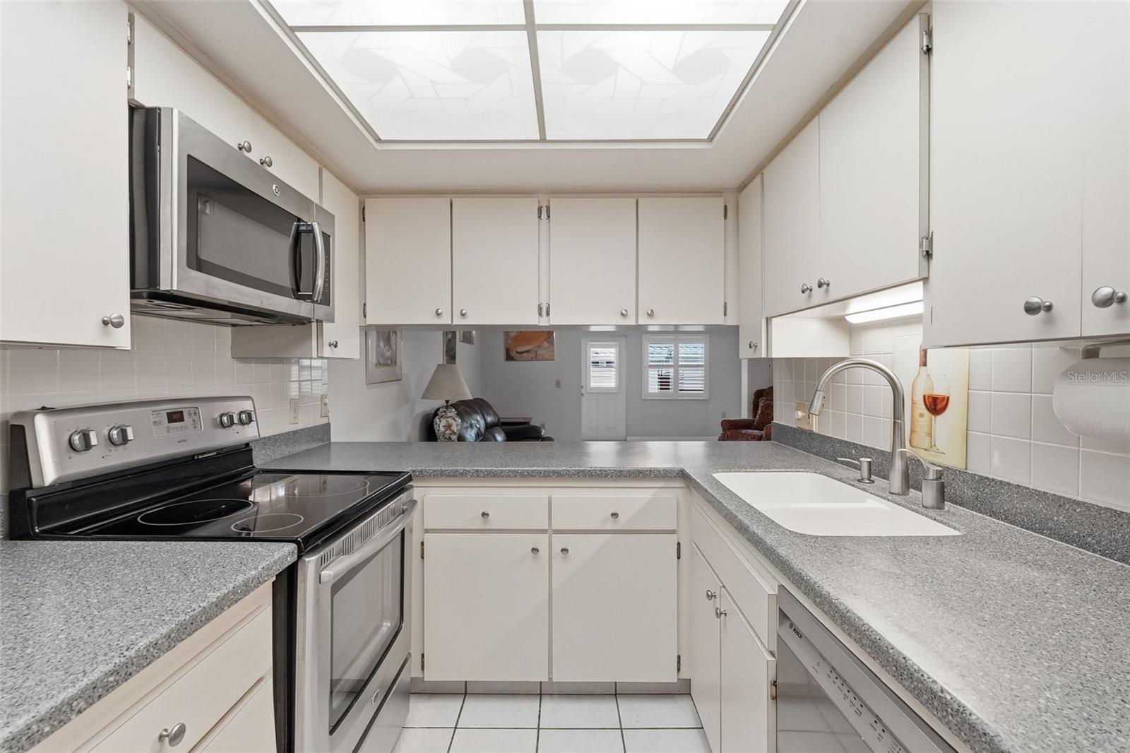 Image 2 of 21 For 2131 Ridge Road S 99