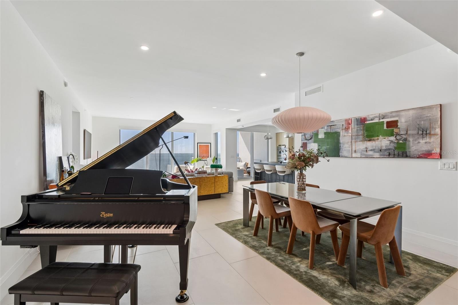 Image 12 of 54 For 2910 Barcelona Street 902