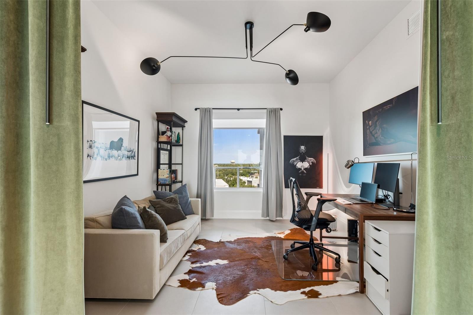 Image 14 of 54 For 2910 Barcelona Street 902
