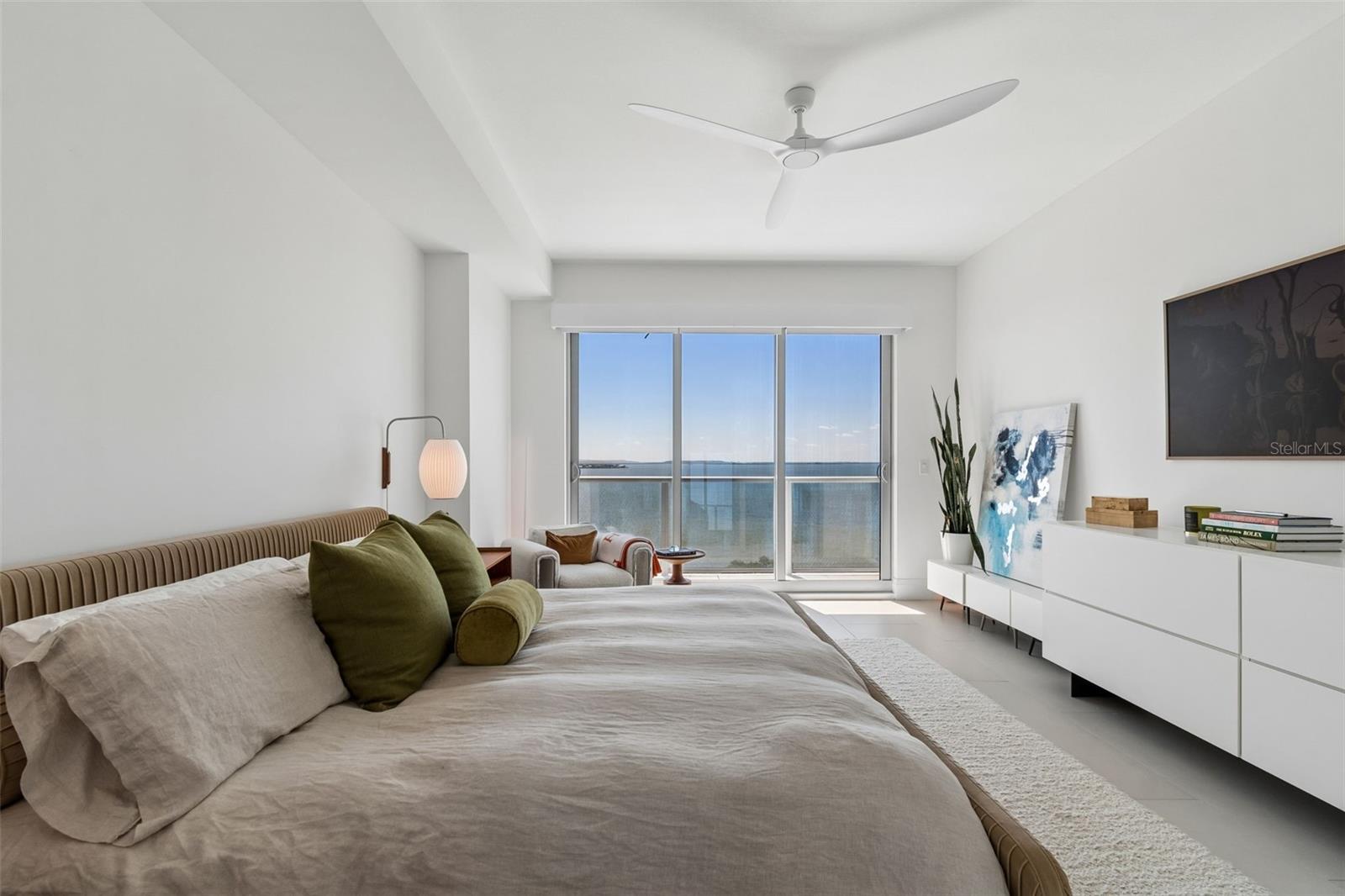 Image 6 of 54 For 2910 Barcelona Street 902