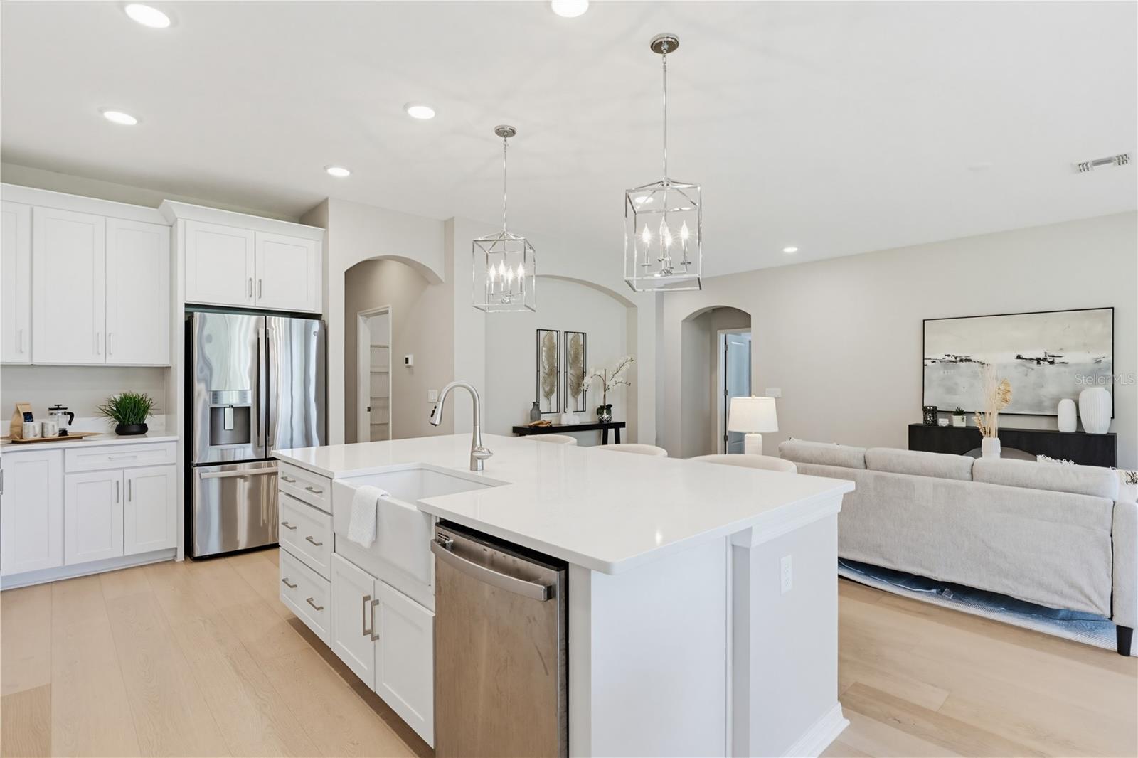 Listing photo id 12 for 9608 Sorbonne Loop