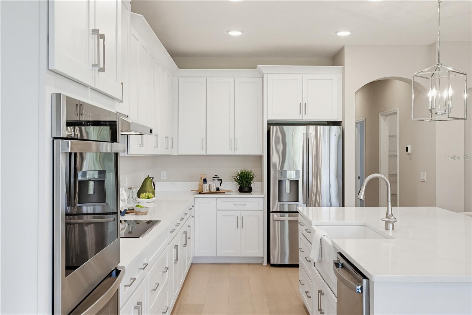 Listing photo id 13 for 9608 Sorbonne Loop