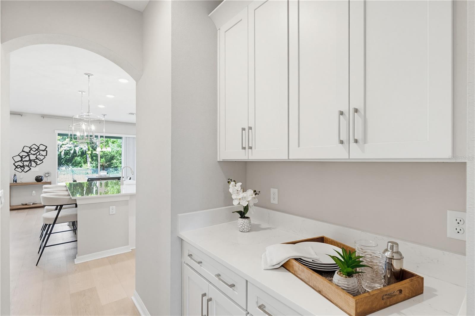 Listing photo id 17 for 9608 Sorbonne Loop