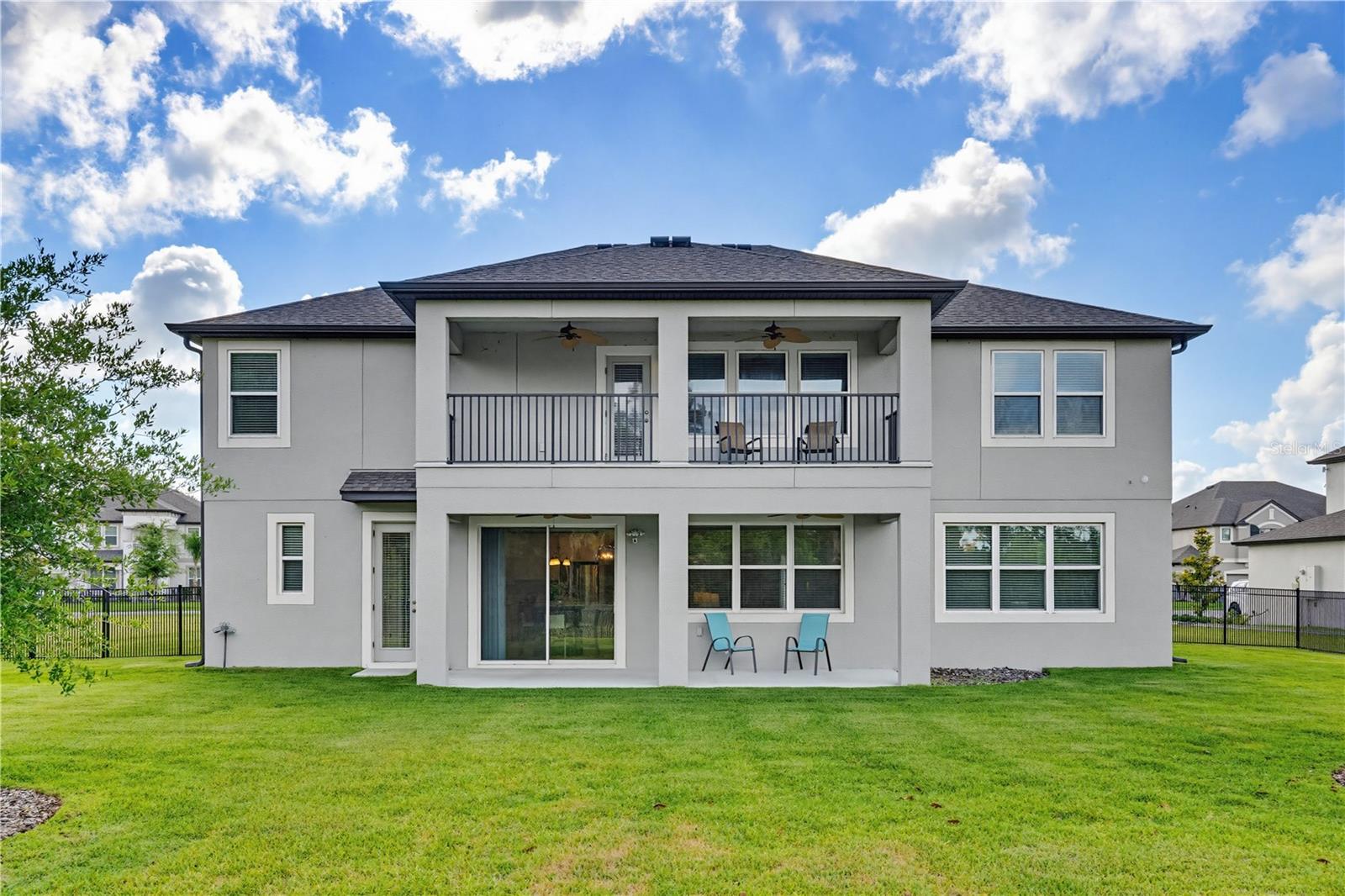 Listing photo id 46 for 9608 Sorbonne Loop