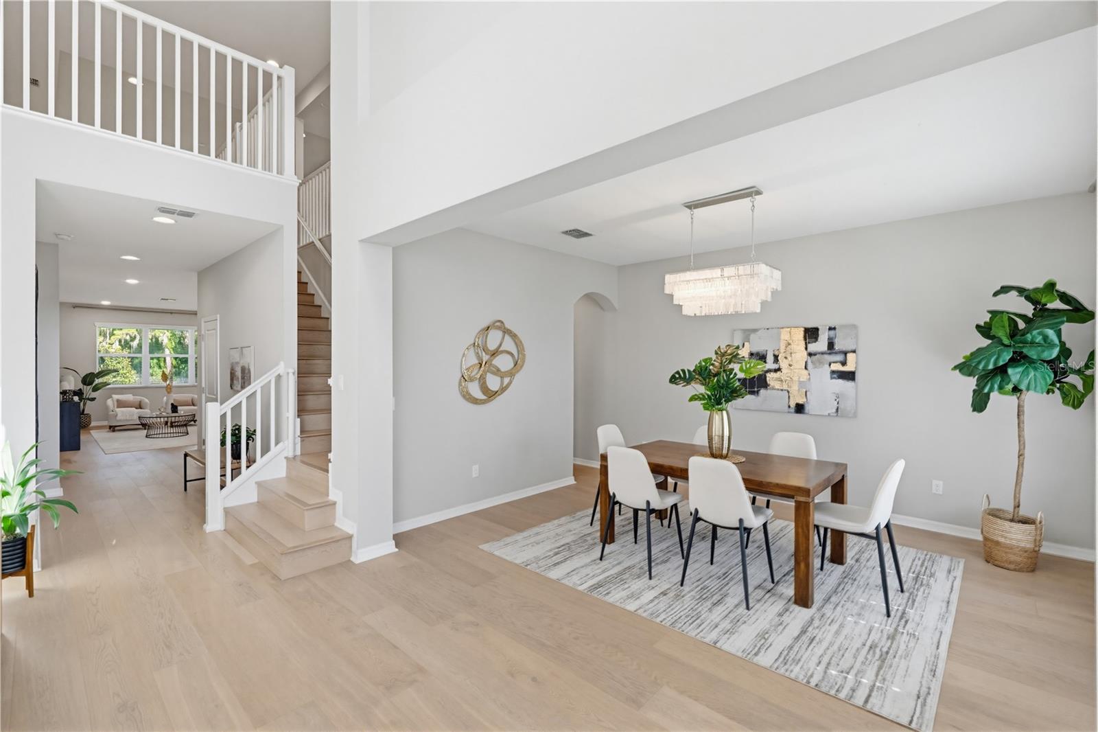 Listing photo id 3 for 9608 Sorbonne Loop