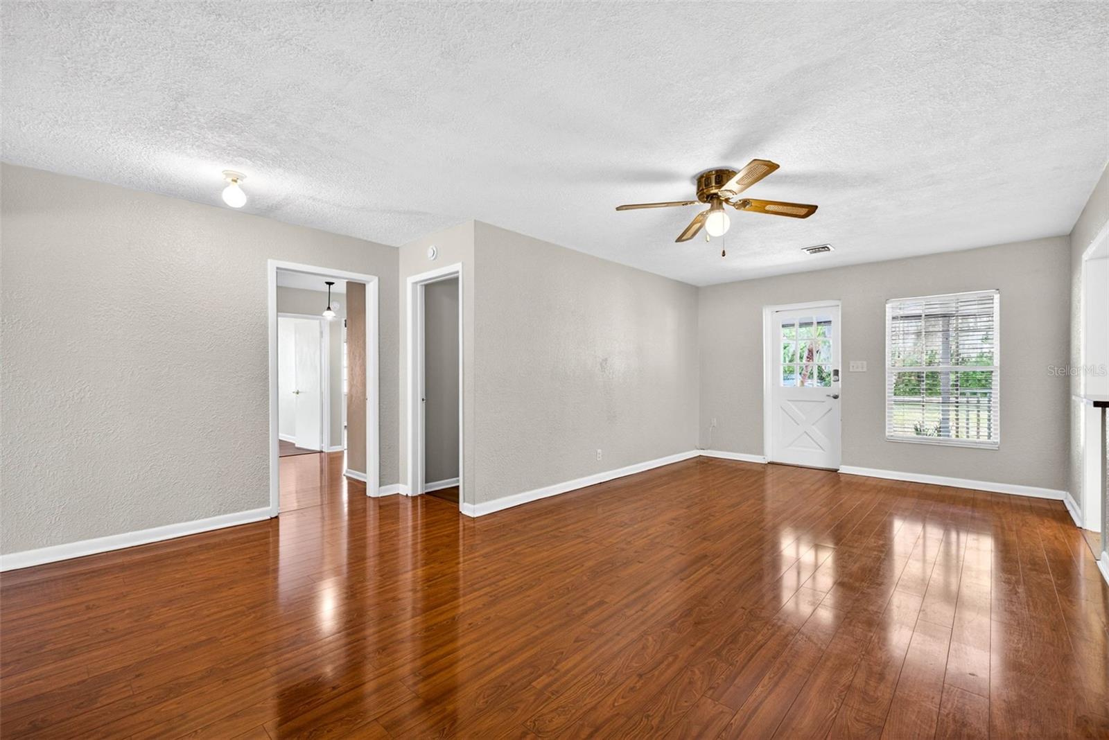 Image 7 of 48 For 18140 Oakdale Road