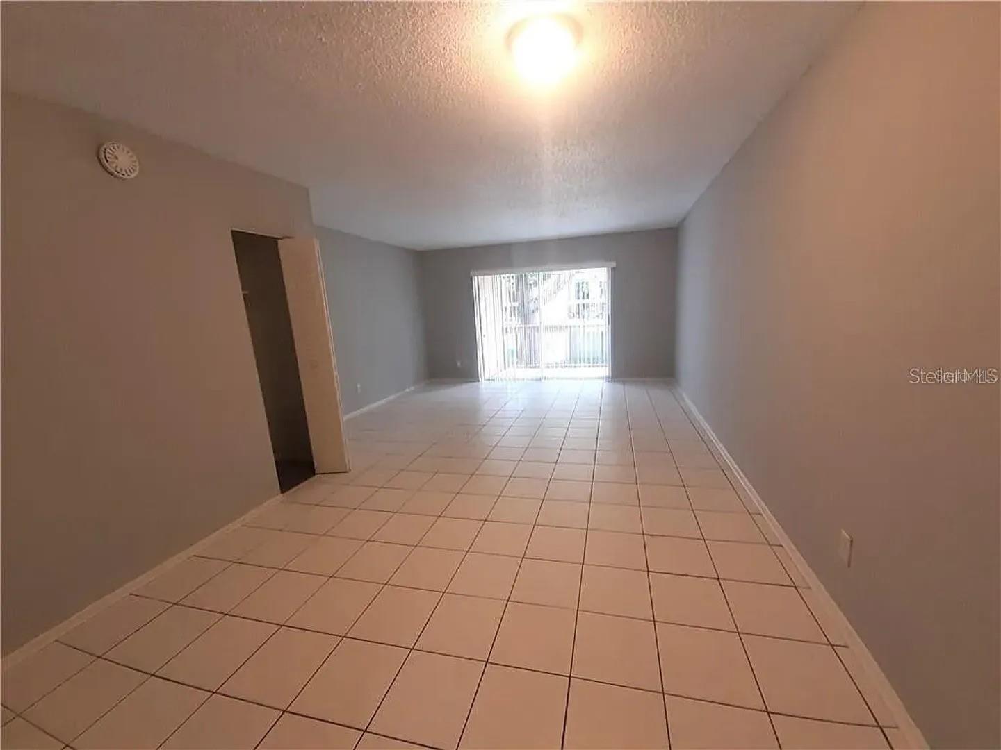 Image 5 of 10 For 7600 Abbey Lane C