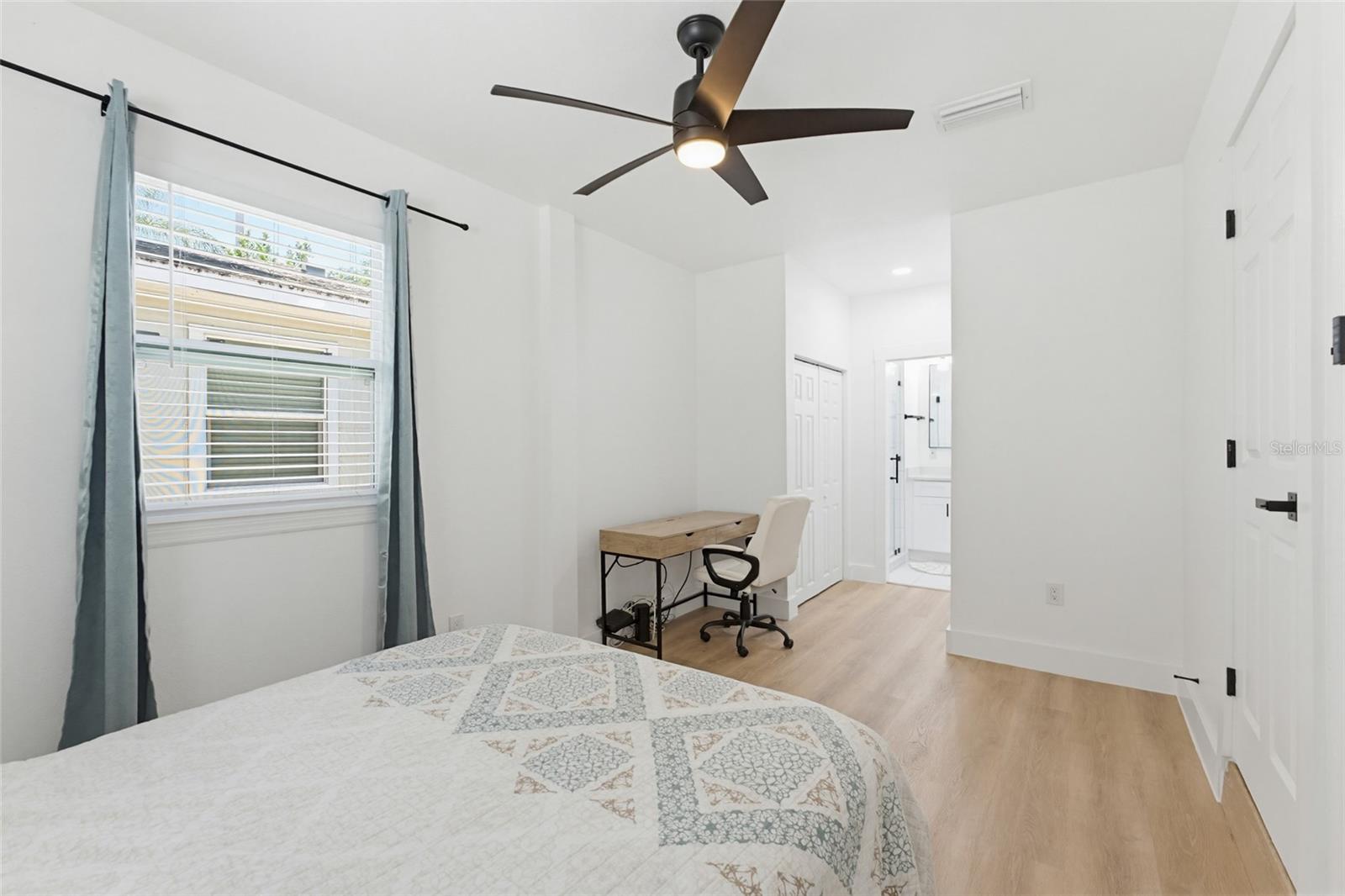 Image 15 of 37 For 1275 Palm Street