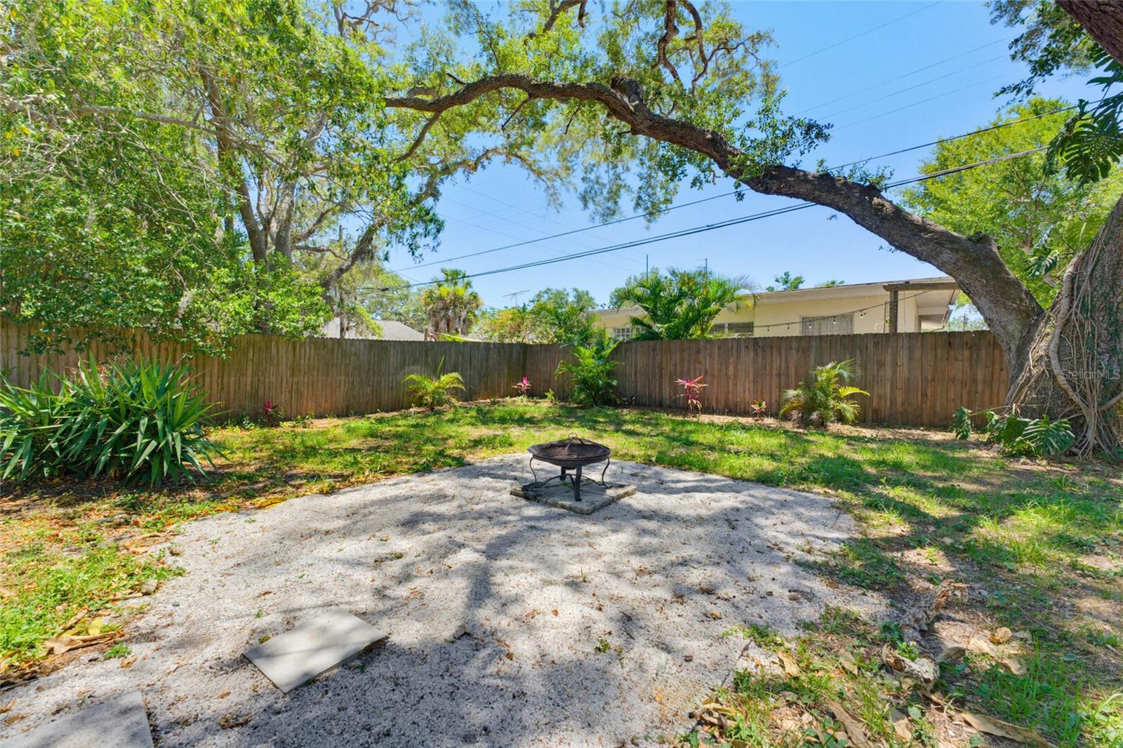 Image 31 of 37 For 1275 Palm Street