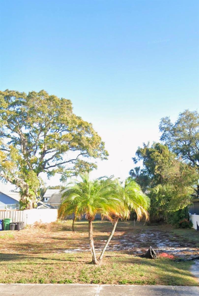 Listing Details for 2725 Ridgewood Avenue, TAMPA, FL 33602