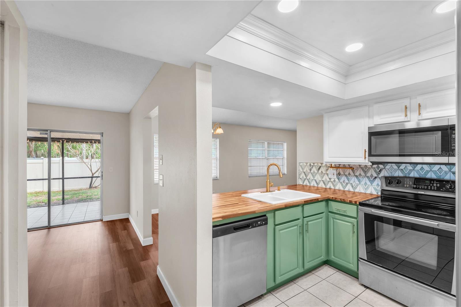 Image 10 of 26 For 3619 Orangepointe Road