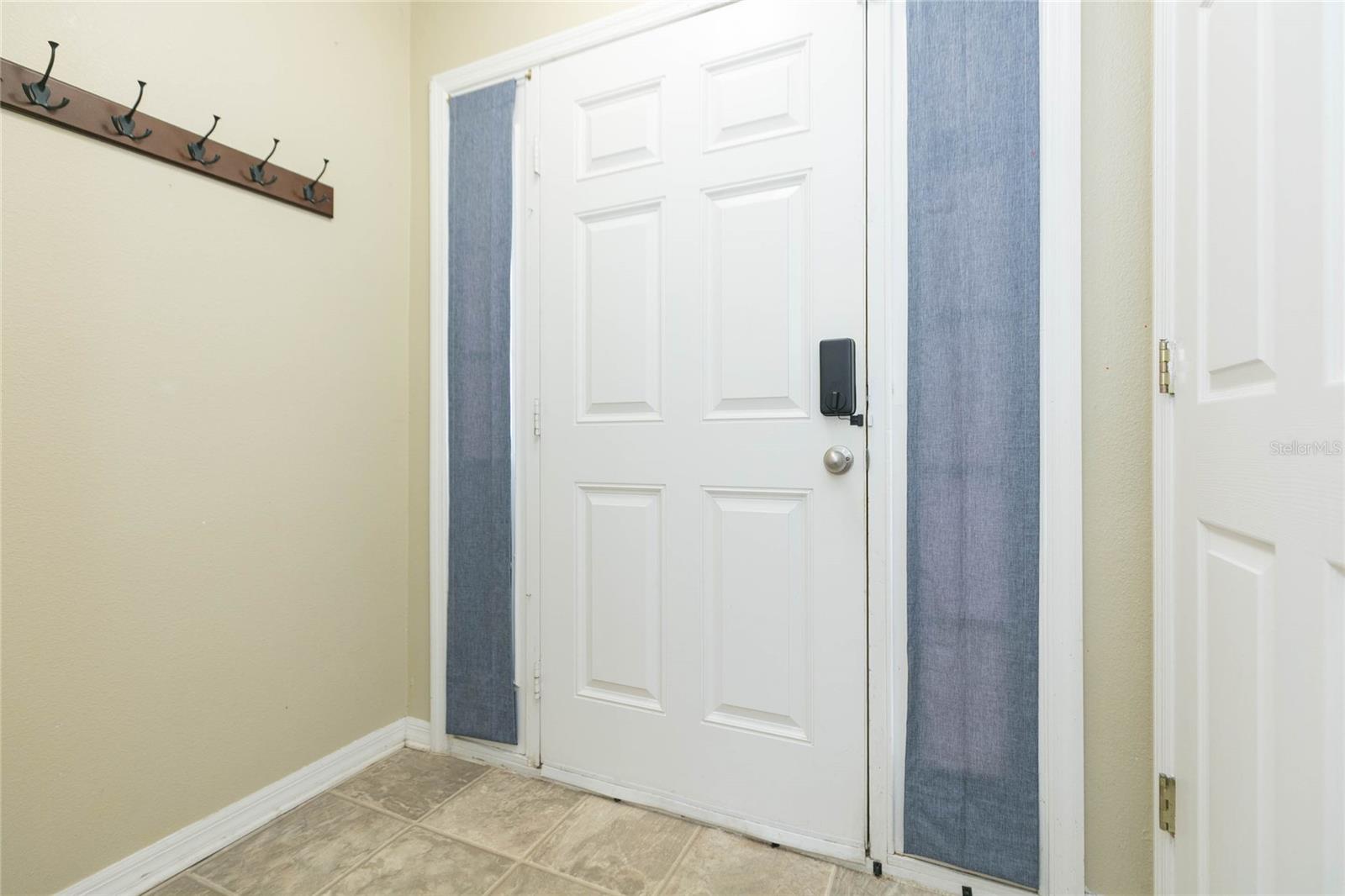 Image 13 of 49 For 9922 Ashburn Lake Drive