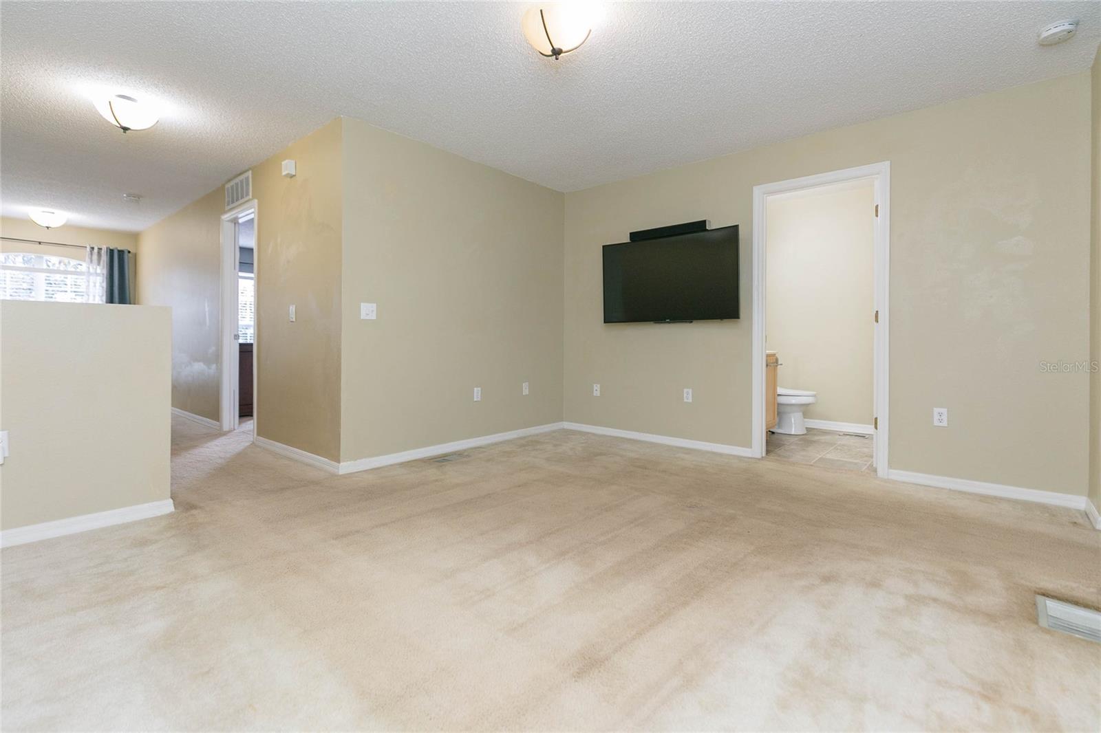 Image 25 of 49 For 9922 Ashburn Lake Drive