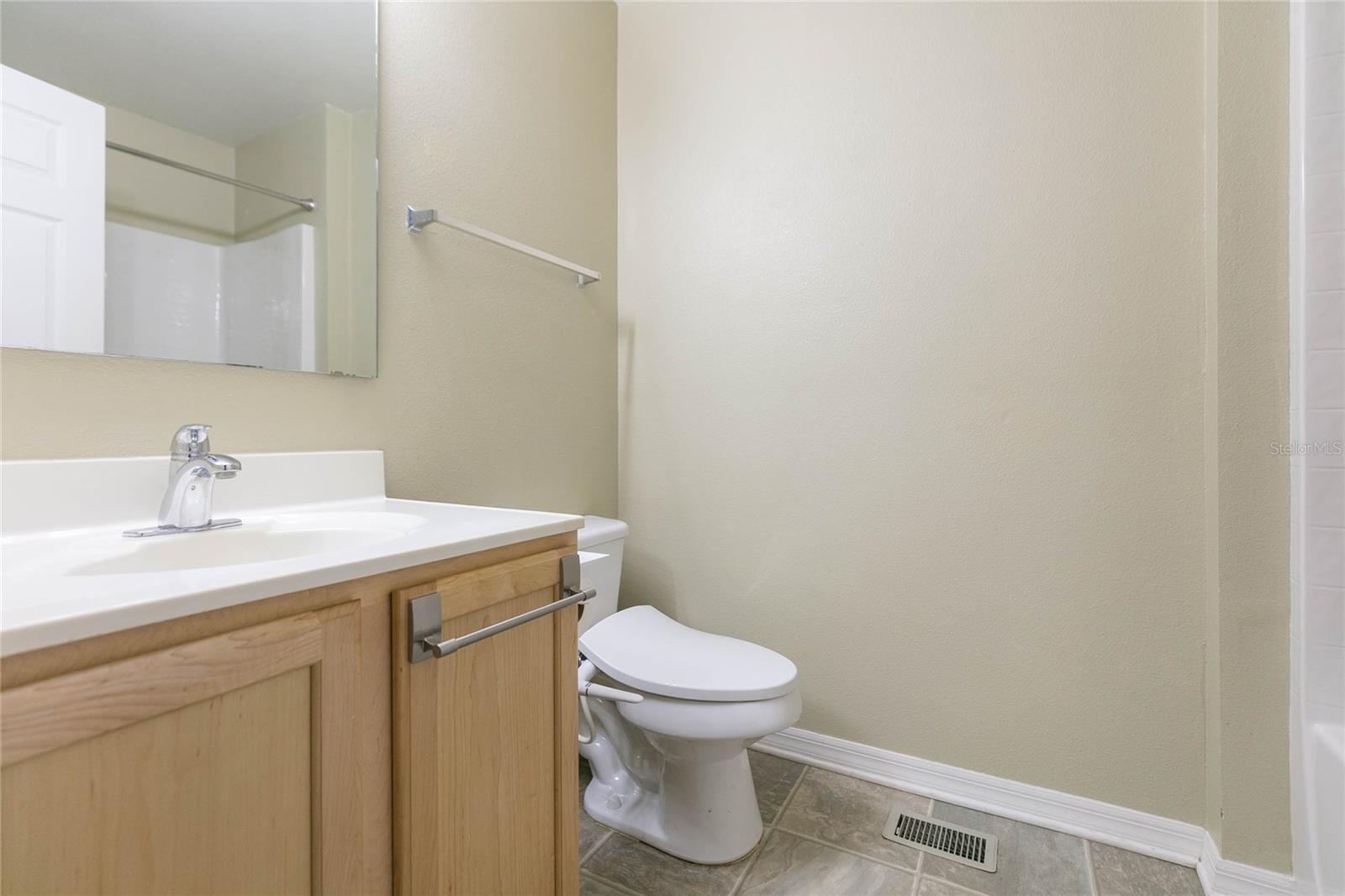 Image 31 of 49 For 9922 Ashburn Lake Drive