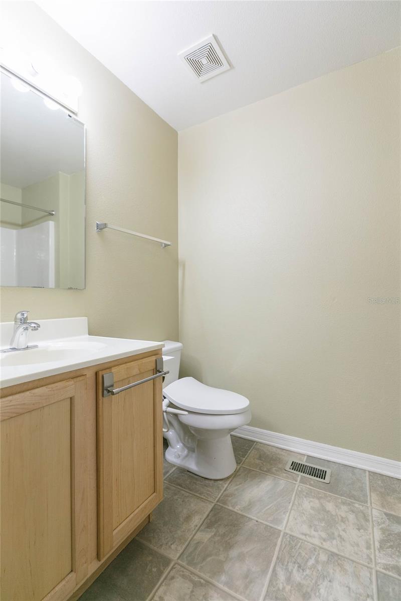 Image 32 of 49 For 9922 Ashburn Lake Drive