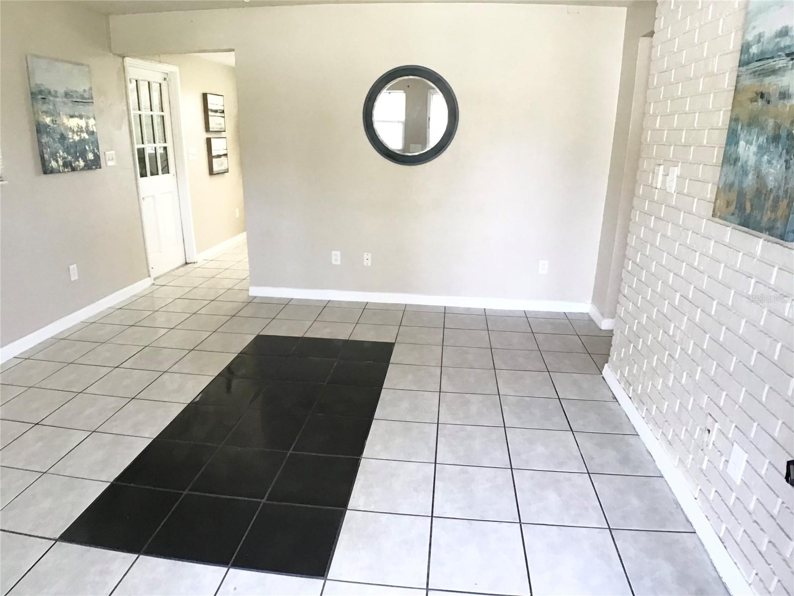 Image 3 of 16 For 4720 Leila Avenue